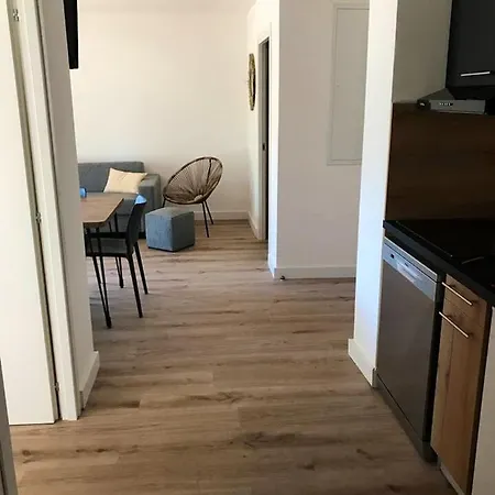 A + Piscine Partagee Apartment